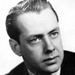 Howard Erskine 飾演 Beaufort Guest