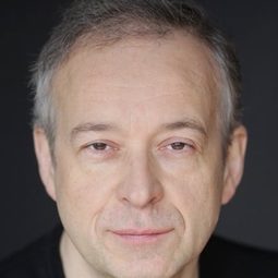 Philippe Bertin - 夏夫人的巴黎夢演員 飾演Christian Dior