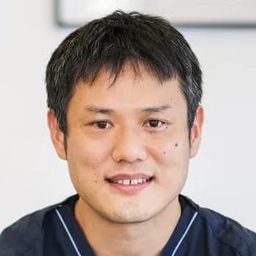 Yuki Hattori 飾演 Self - Cat Guru