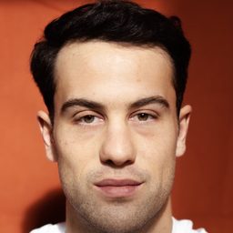 Malte Thomsen 飾演 Ronny