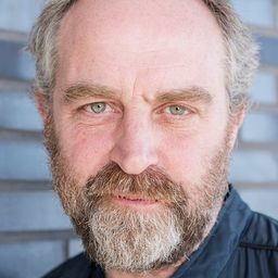 Kristian Figenschow 飾演 Arne Zakariassen