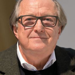 Michael Horowitz - 早春二月演員 飾演Restaurant Owner