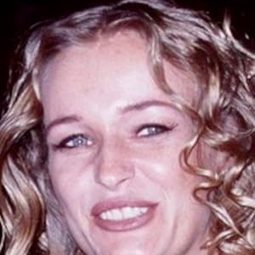 Camilla Overbye Roos - 犯罪元素演員 飾演Lotto Girl 1