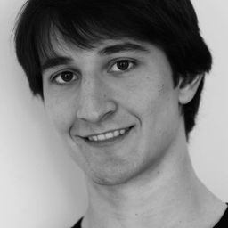 Valentino Zucchetti 飾演 Enchanted Garden Cavalier