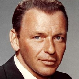 Frank Sinatra - 上流社會演員 飾演Mike Connor