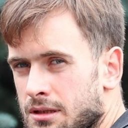 Petr Verzilov 飾演 Self