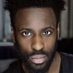 Joachim Tivoukou 飾演 Joaquim, basketball player