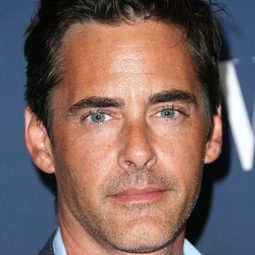 亞當·考夫曼 飾演 Kevin