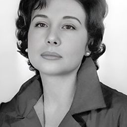 Mary Carrillo 飾演 (voice)