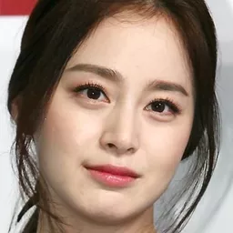 金泰希 飾演 So Hwa / Yon Hwa