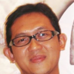 Sapto Soetardjo - 27 Steps of May演員 飾演Shaman