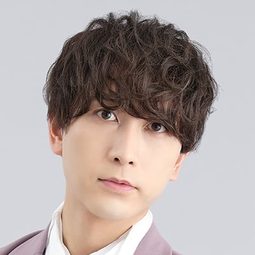 中島ヨシキ 飾演 Jin Hazama (voice)