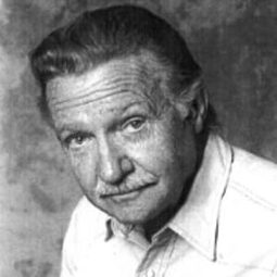 James B. Douglas - Men with Brooms演員 飾演Donald Foley