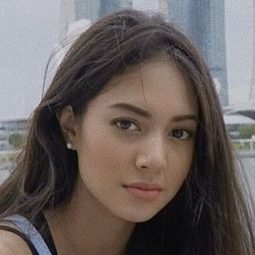 奧瑞莉·摩瑞曼斯 - 靈探實錄演員 飾演Lydia