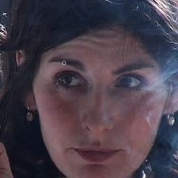 Maïté Maillé 飾演 Agnès