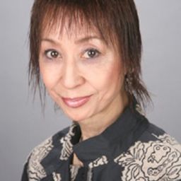 麻誌奈純子 飾演 