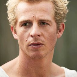 Daniel Roesner - 我的最後車友演員 飾演Tom