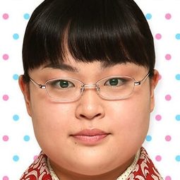 富山恵理子 飾演 