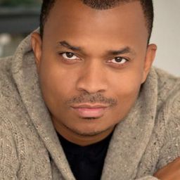 Dwayne Boyd - 飢餓遊戲演員 飾演Peacekeeper #1