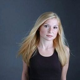 Emma Taylor-Isherwood - Who Gets the House?演員 飾演Heidi Reece