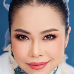 蘇達拉·布查蓬 飾演 