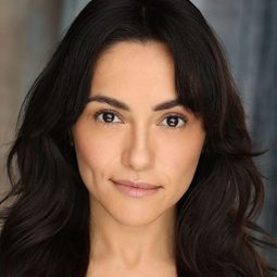 Myrna Velasco 飾演 Jessica Cruz / Green Lantern (voice)