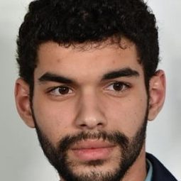 Sami Outalbali 飾演 Samir