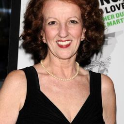 奧德麗·尼南 - 妙聽聞演員 飾演Policewoman and Marilyn