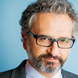 Alex Hatz - 莎拉波莉家庭詩篇演員 飾演Harry Gulkin