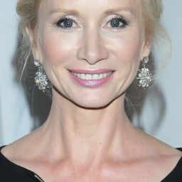 Ewa Gawryluk 飾演 Bietka