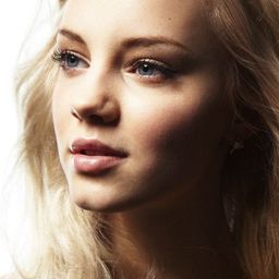 尤莉亞·索波 飾演 Sylvie