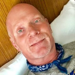 山姆·艾文 - 開放式婚姻導演