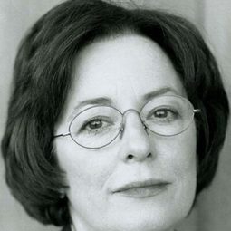 María Massip - The Lame Pigeon演員 飾演Tía Blanca