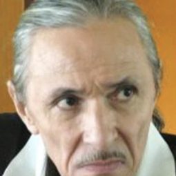 Rudy Wowor 飾演 Mr. Adel