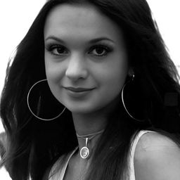 Christina Lindberg 飾演 Herself