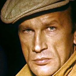 阿卡迪烏什·巴查克 飾演 Capt. Franciszek Dąbrowski