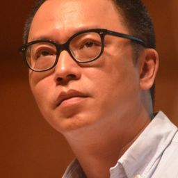 沈可尚 - 深度安靜導演