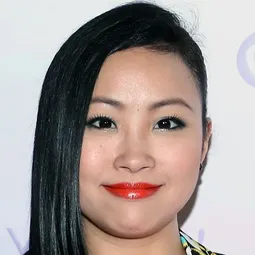 楊詩敏 飾演 Charlotte Tong