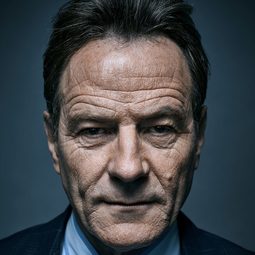 拜仁鈞士頓 飾演 Director Ritter