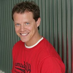 Trey Parker - Caddie Woodlawn演員 飾演Tom Woodlawn