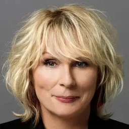 珍妮花桑達絲 - French and Saunders: Still Alive演員 飾演Self