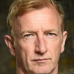 斯戴凡·羅德里 - 暫時停止呼吸2演員 飾演Surgeon