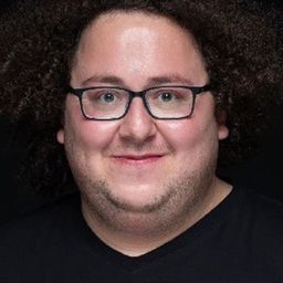 Ahmet Ak - 誰家女婿演員 飾演Aykut'un Çırağı