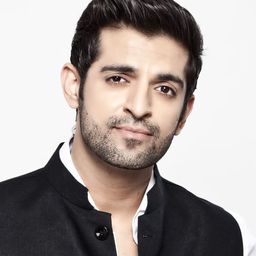 席德·梅卡 飾演 Vinit Rawal