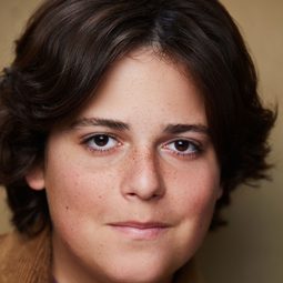 Carson Bolde 飾演 Sam Brody