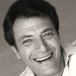 Bruce Adler 飾演 The Peddler (singing voice) (uncredited)