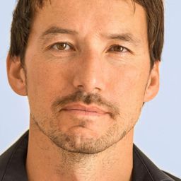 柯恩·郝勒威 飾演 Mason