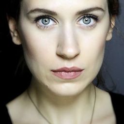 Gözde Cığacı 飾演 Meryem