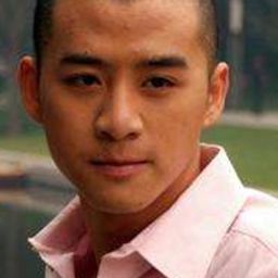 李雄 飾演 Duan Xiaoyao