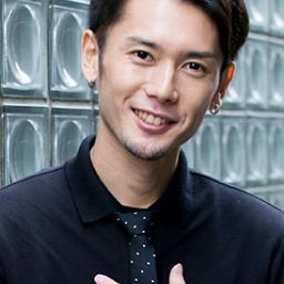 鳥羽潤 飾演 Kugai Kudo / Kamen Rider Saver